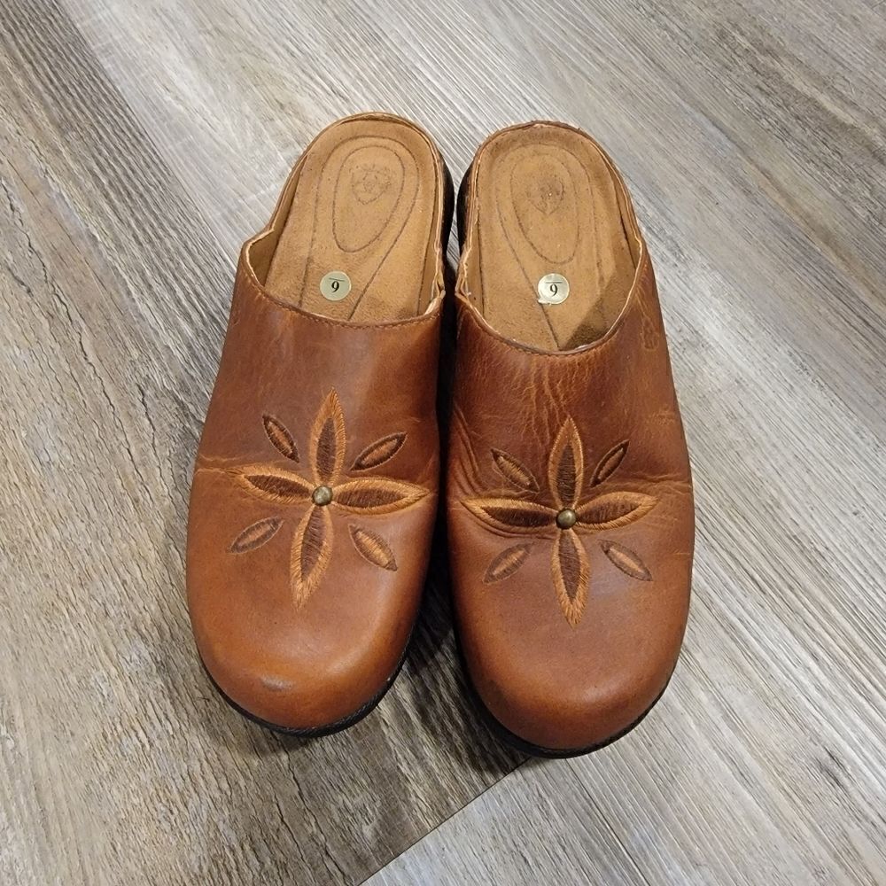 Ariat Clogs Size 6 Brown Women Leather Mules 93965